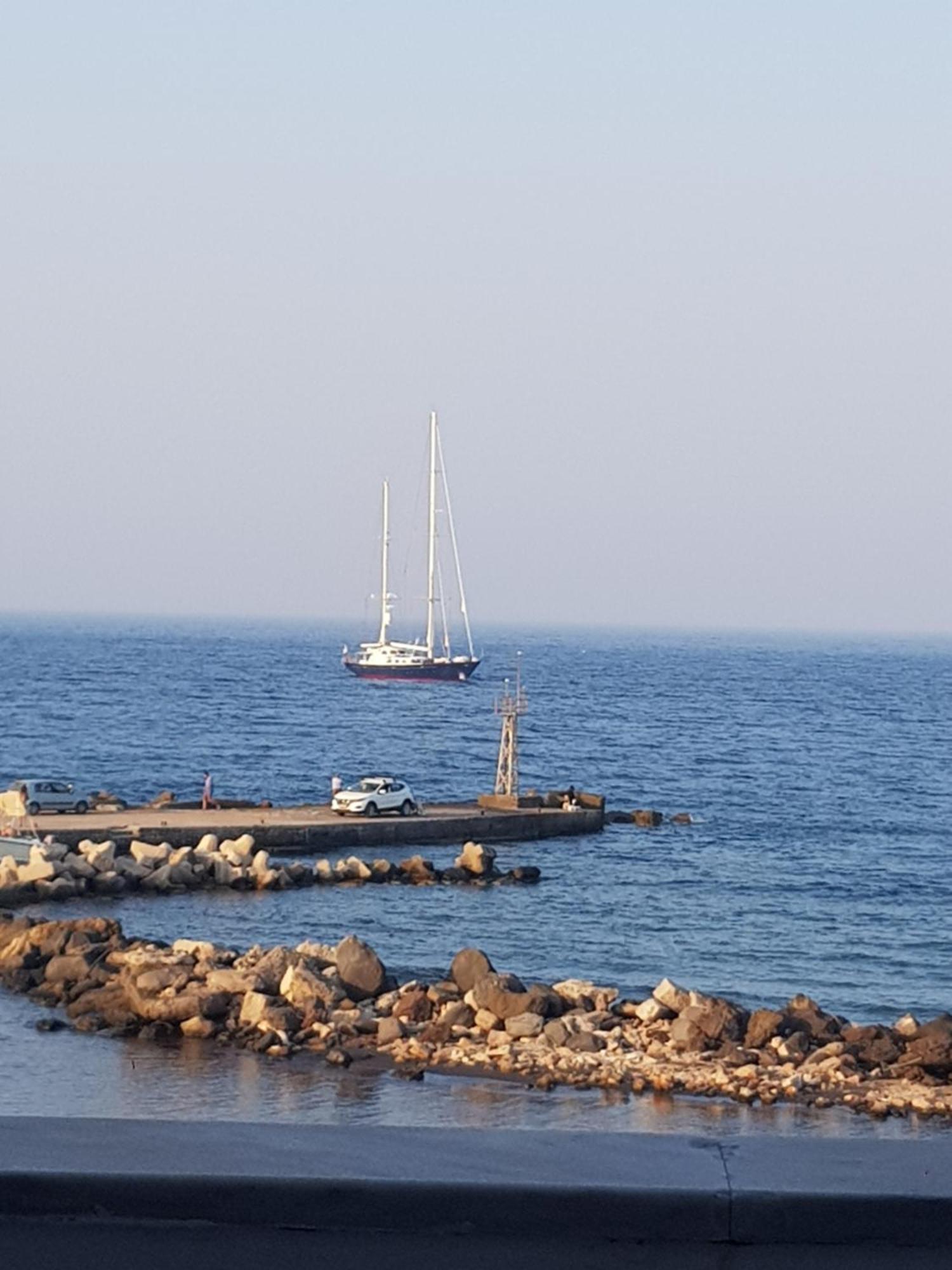 Rodothea And Adams On The Beach, Santorini Monolithos  Exterior photo