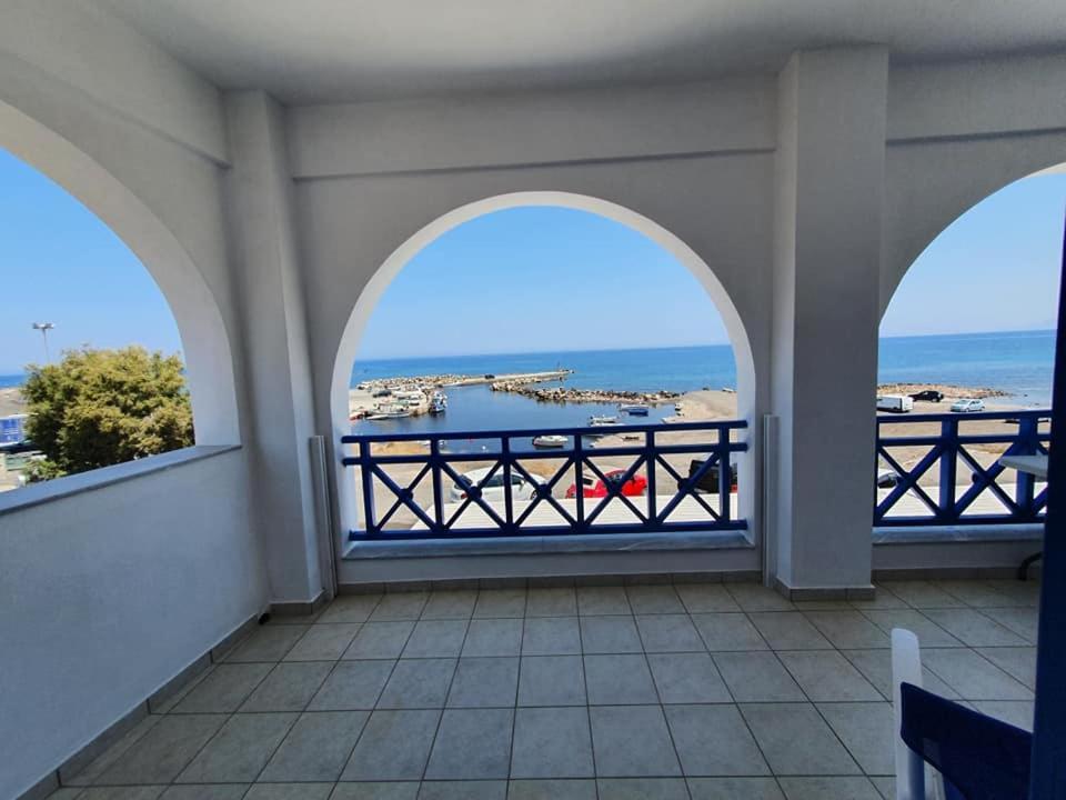 Rodothea And Adams On The Beach, Santorini Monolithos  Exterior photo