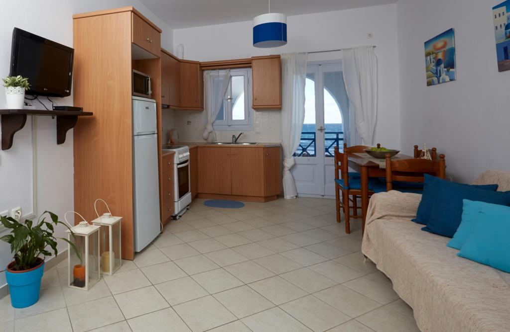 Rodothea And Adams On The Beach, Santorini Monolithos  Exterior photo